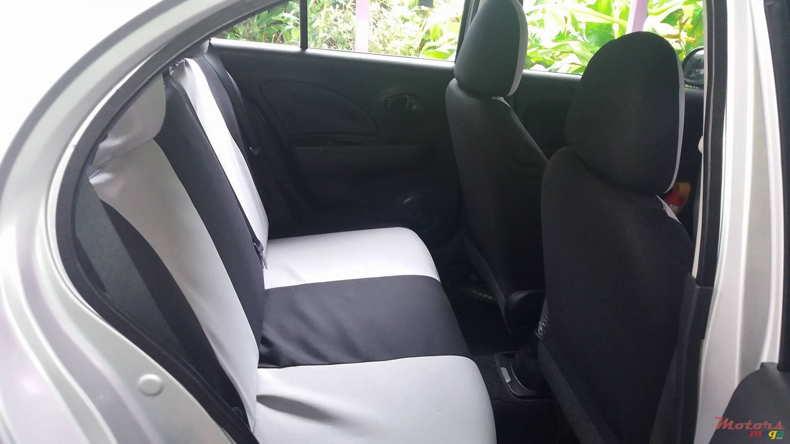 2013' Nissan March photo #1