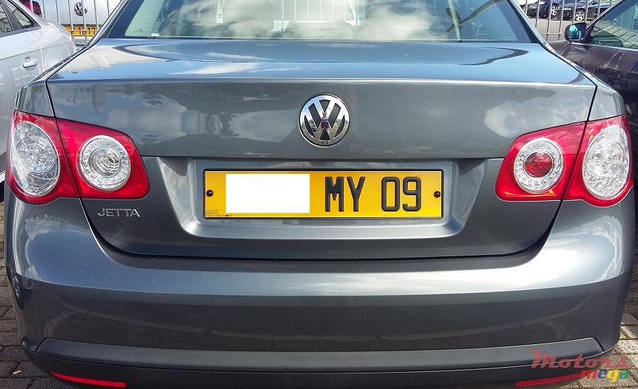 2009' Volkswagen Jetta photo #1