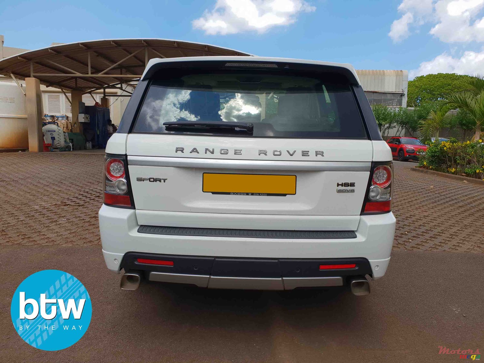 2013' Land Rover Range Rover Sport photo #4