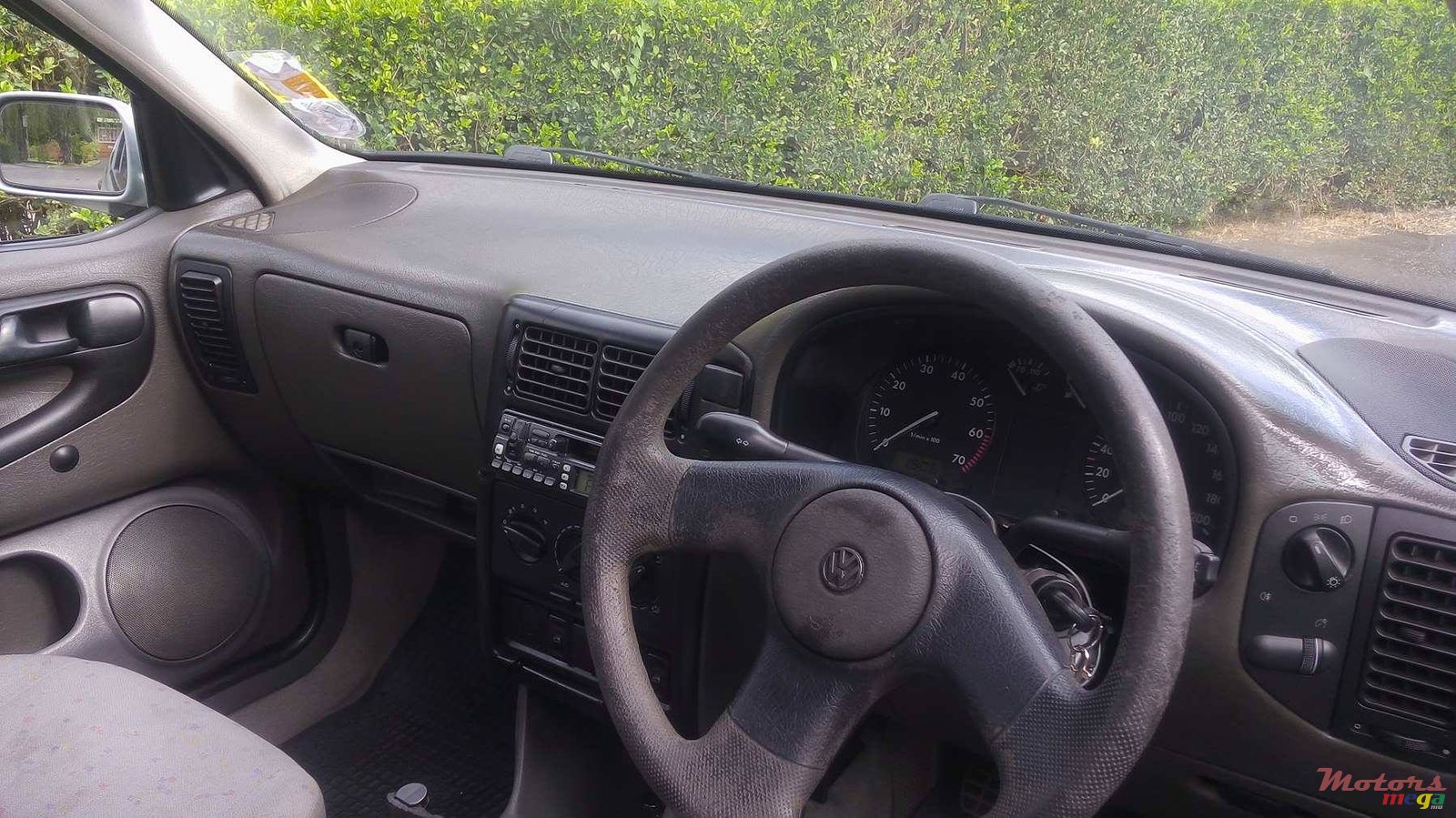 1999' Volkswagen Polo photo #6