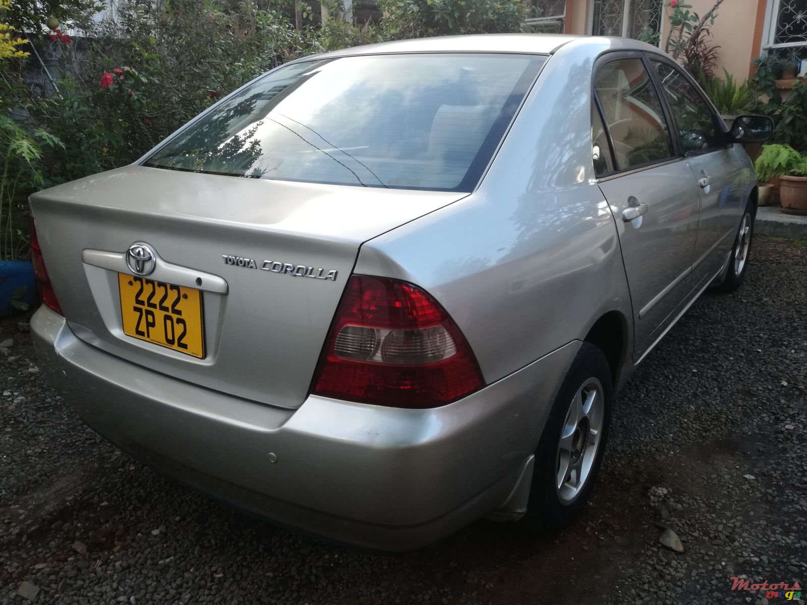 2002' Toyota Corolla photo #1