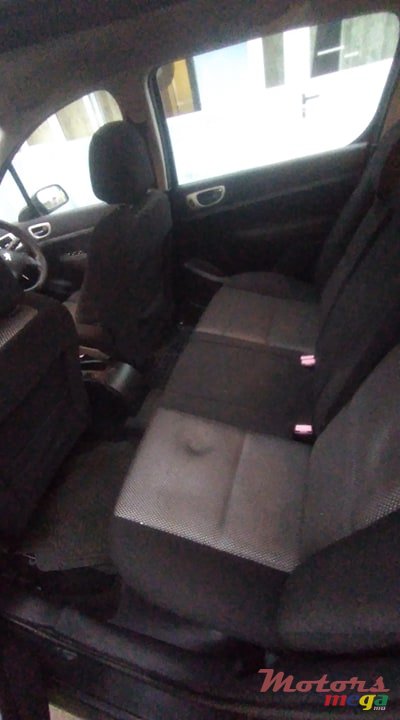 2008' Peugeot 307 photo #5