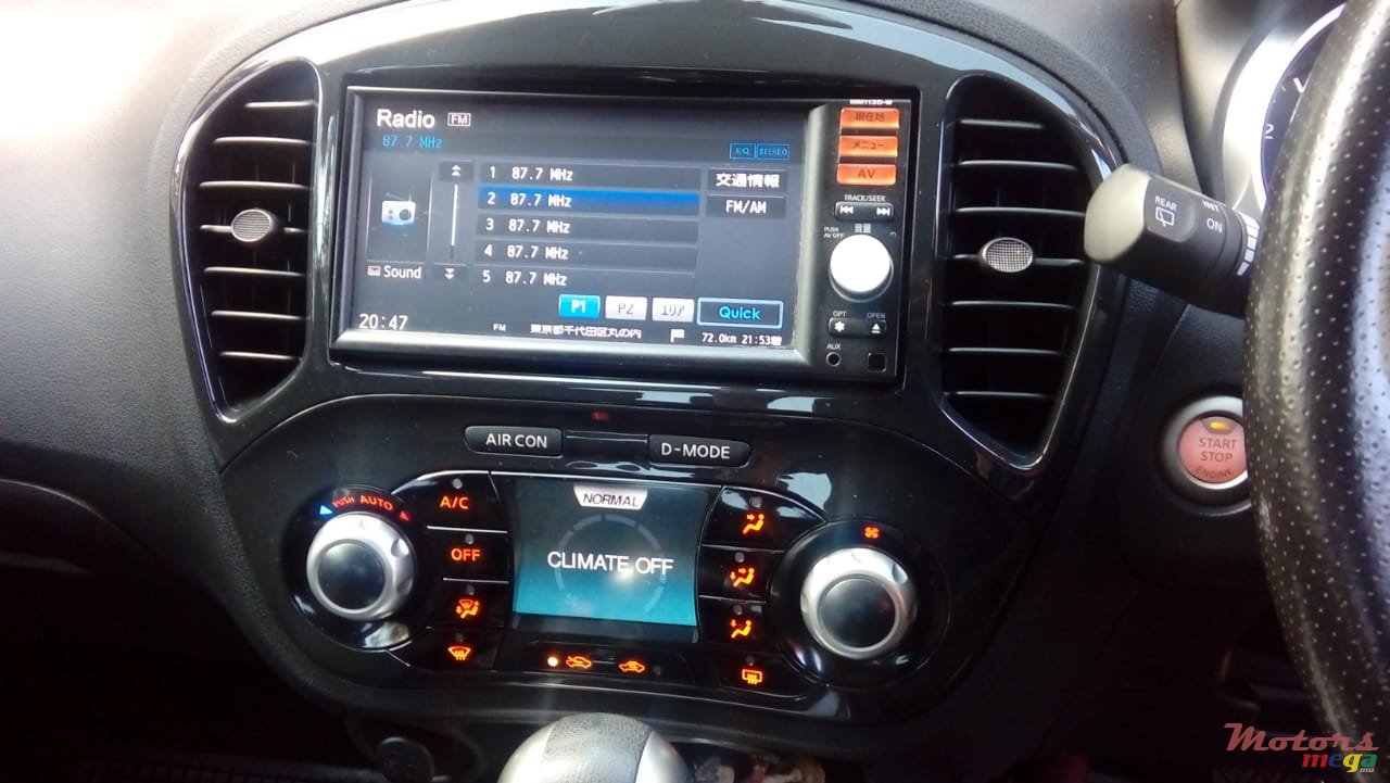 2014' Nissan Juke hatchback photo #3