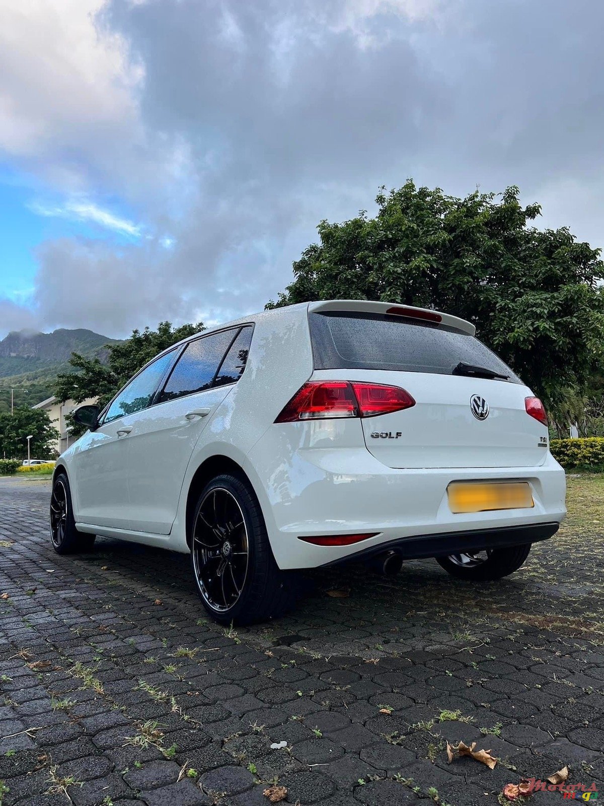 2015' Volkswagen Golf VII photo #6