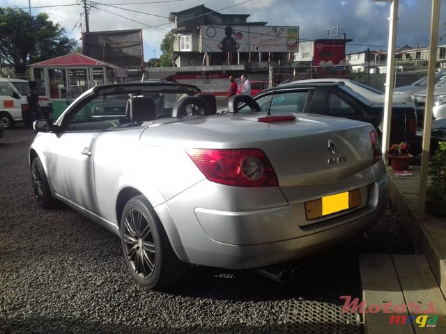 2007' Renault Megane photo #6