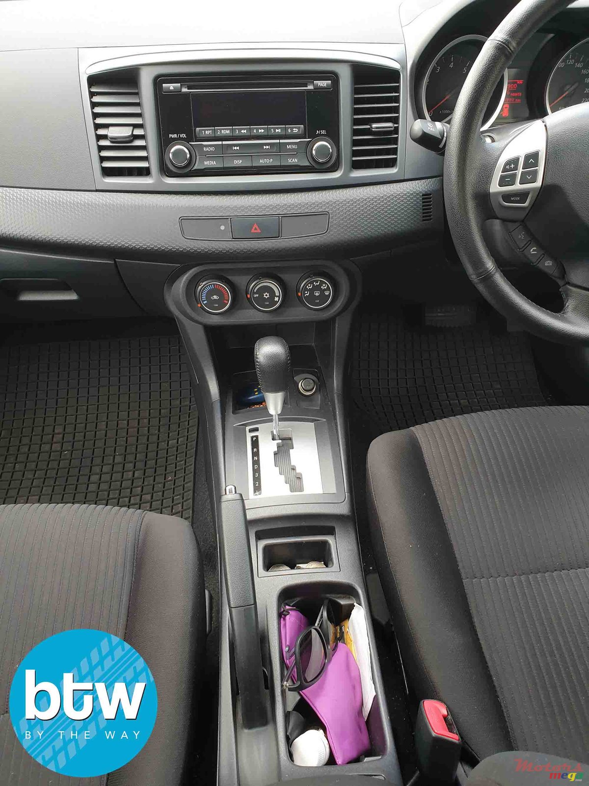 2015' Mitsubishi Lancer Ex photo #5