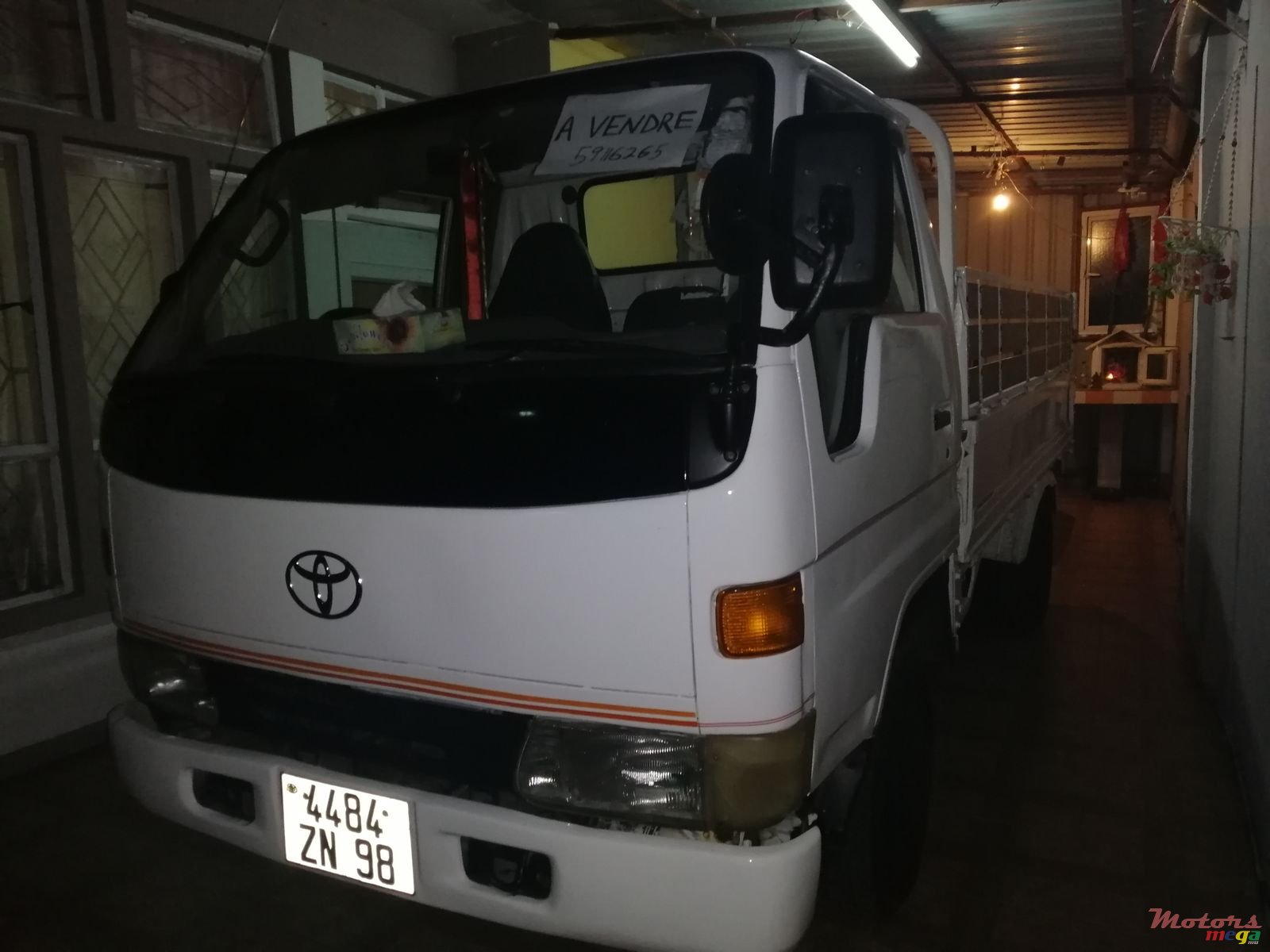 1998' Toyota photo #2