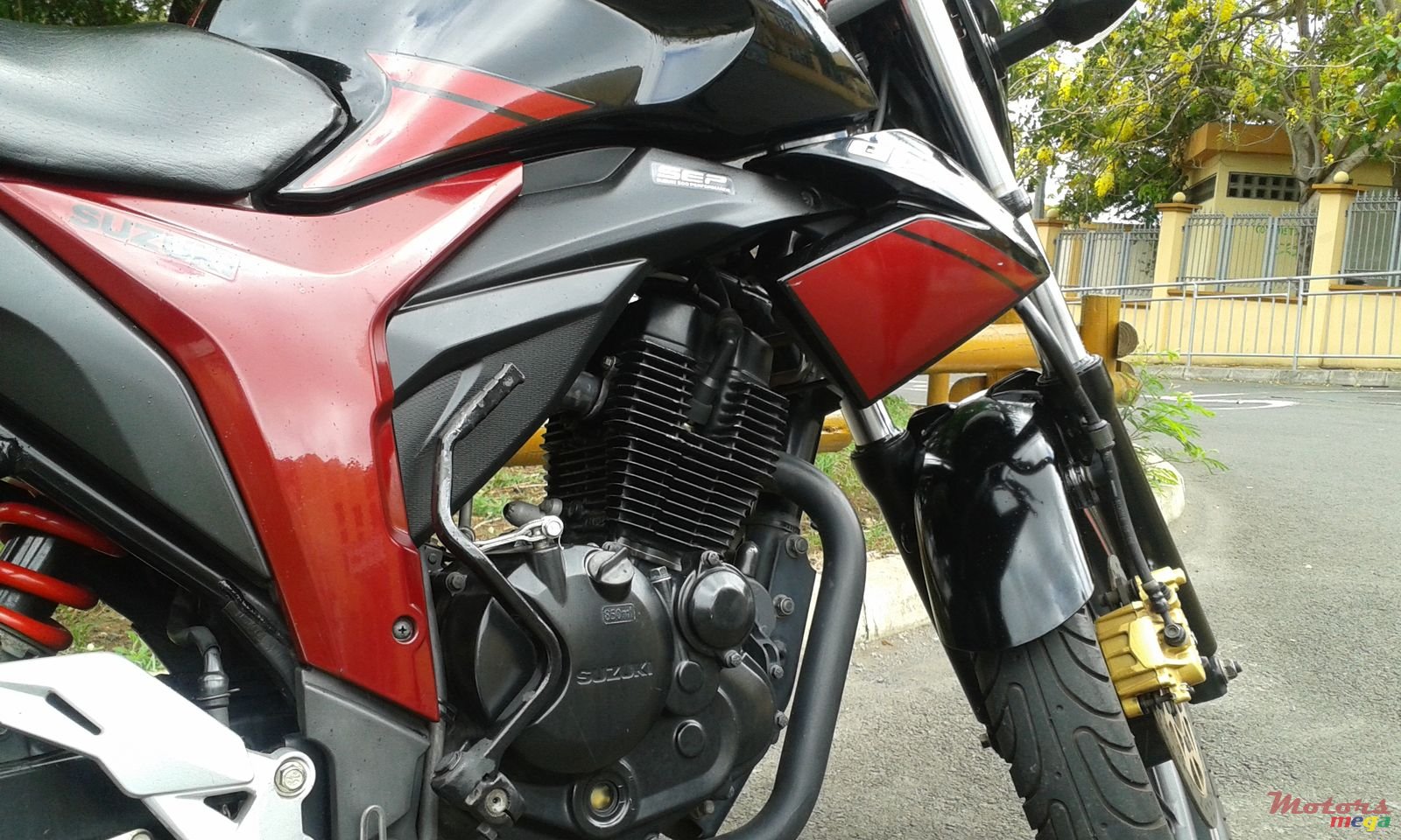 2016' Suzuki Gixxer photo #2