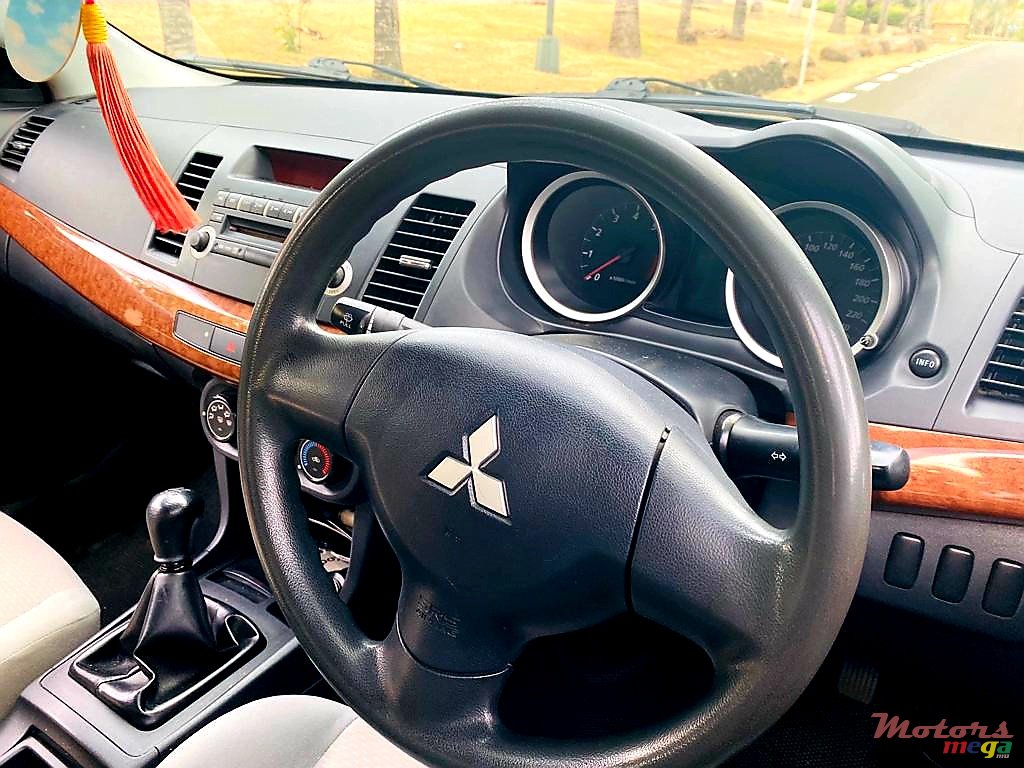 2011' Mitsubishi Lancer X Ralliart any photo #3