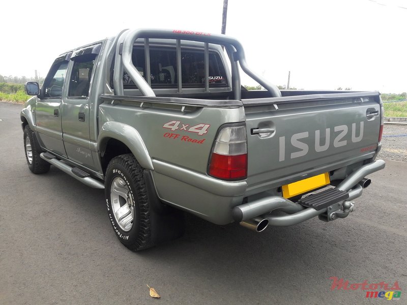 2003' Isuzu KB 300 (4x4) photo #4