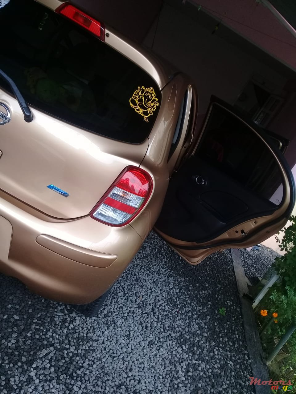 2011' Nissan March photo #5