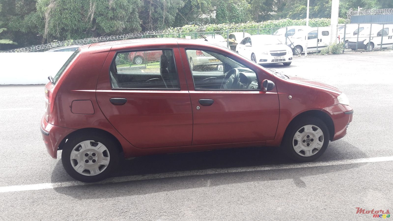 2004' Fiat Punto photo #2