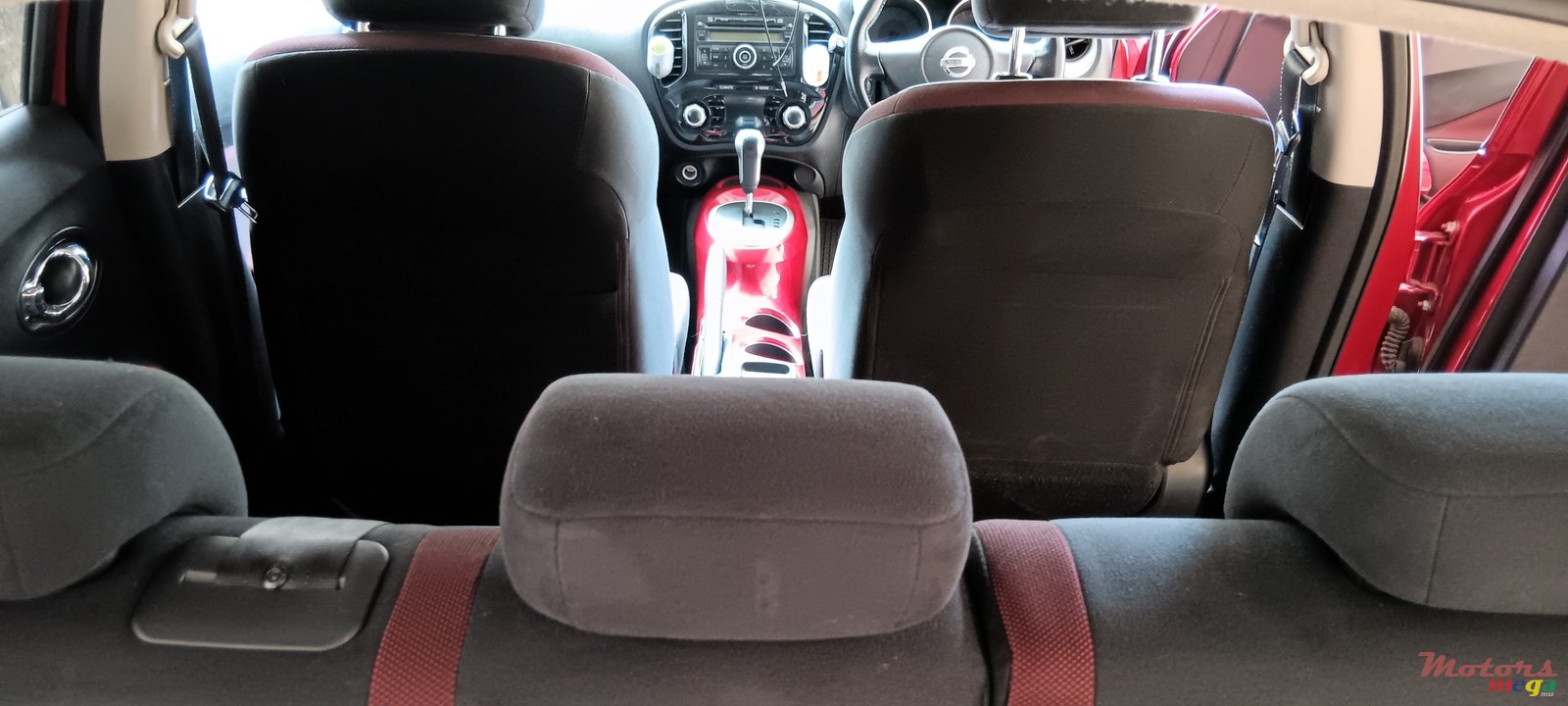 2012' Nissan Juke photo #5