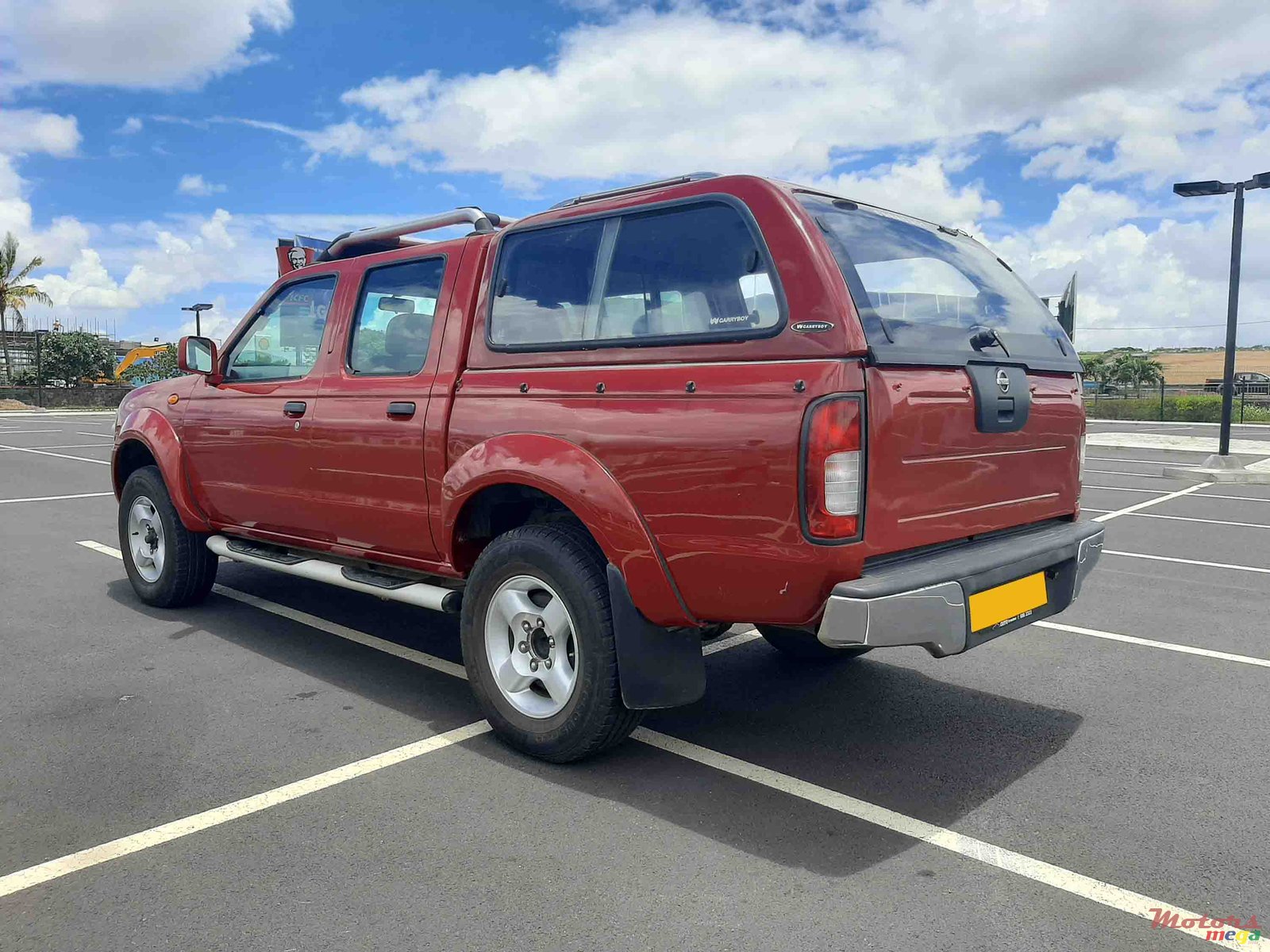 2003' Nissan Hardbody photo #2