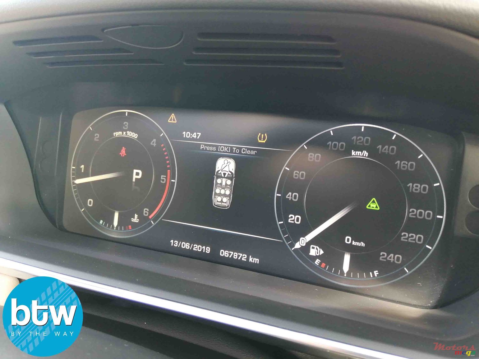 2015' Land Rover Range Rover Sport photo #7