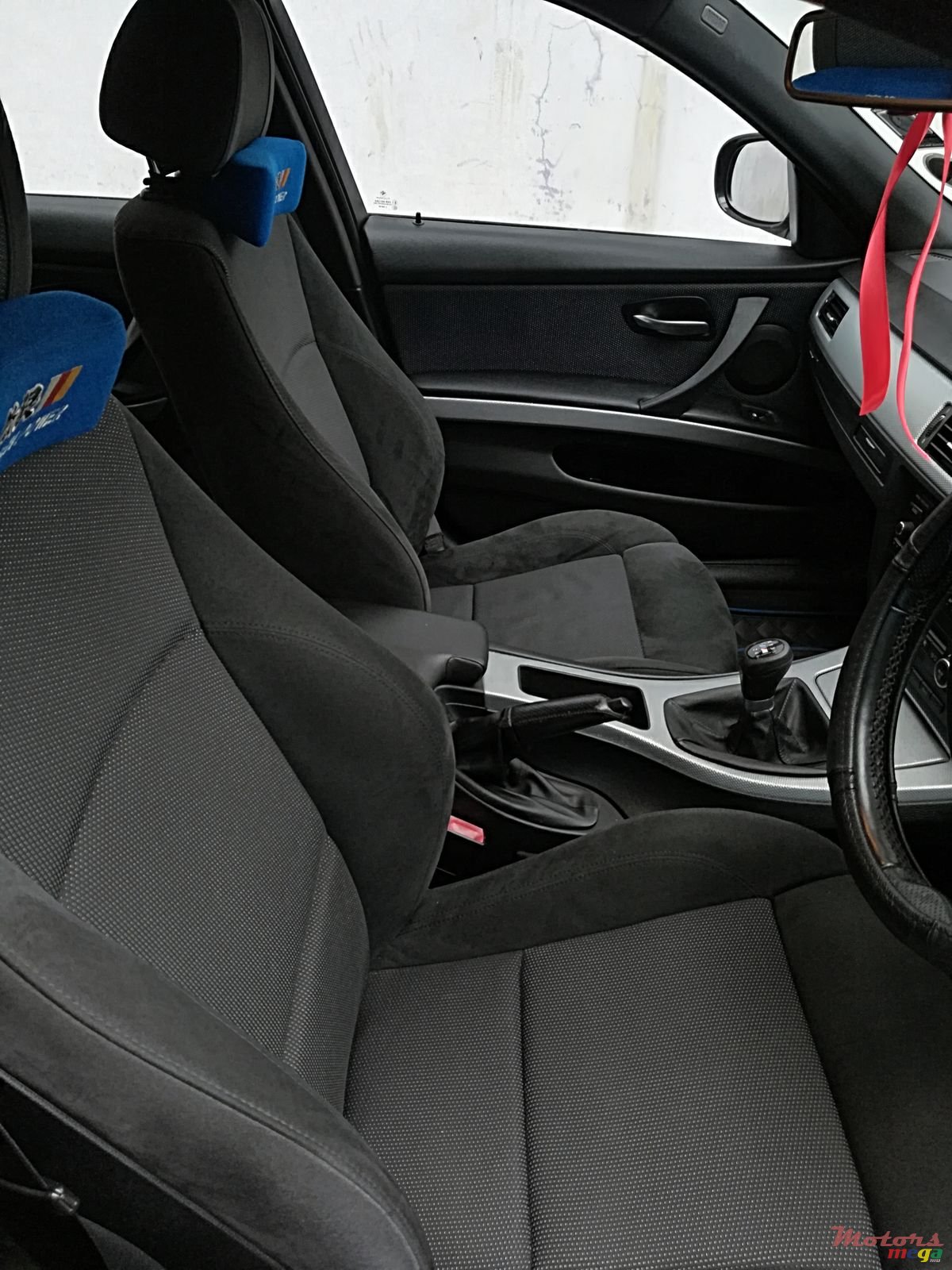 2009' BMW 318 photo #5