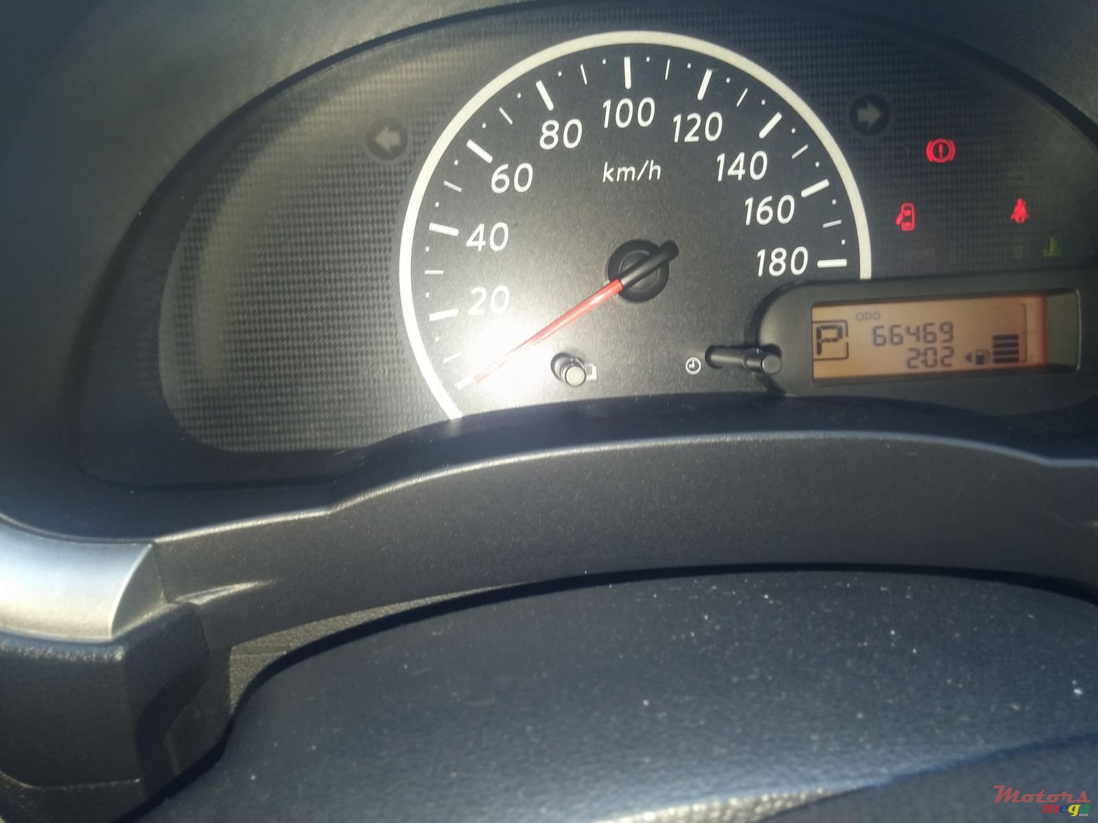 2011' Nissan March photo #3