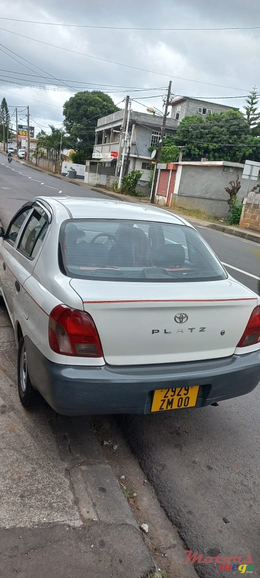 2000' Toyota photo #6