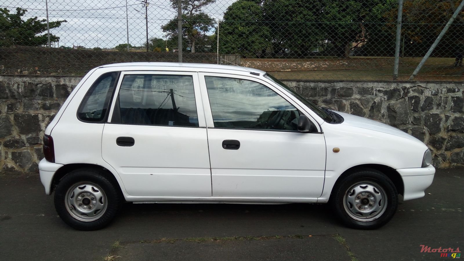 2003' Suzuki Alto photo #1