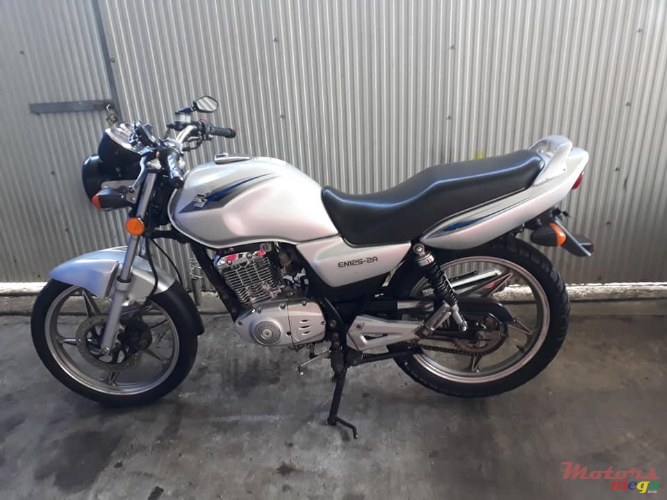 2012' Suzuki photo #2