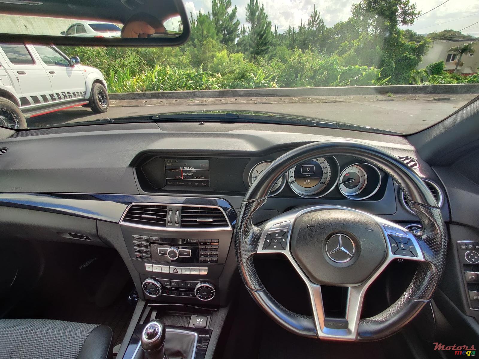 2012' Mercedes-Benz C-Class 180 photo #5