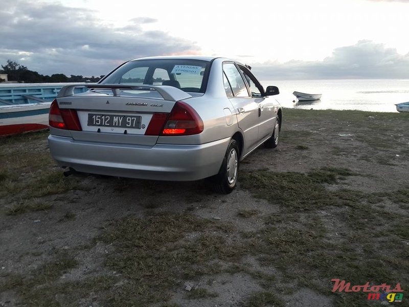 1997' Mitsubishi Lancer GLX photo #1