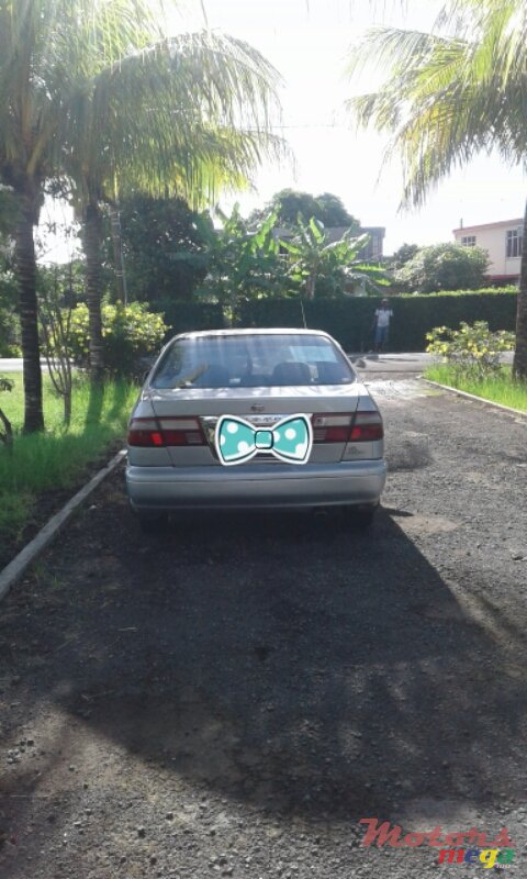 1999' Nissan Sunny photo #1