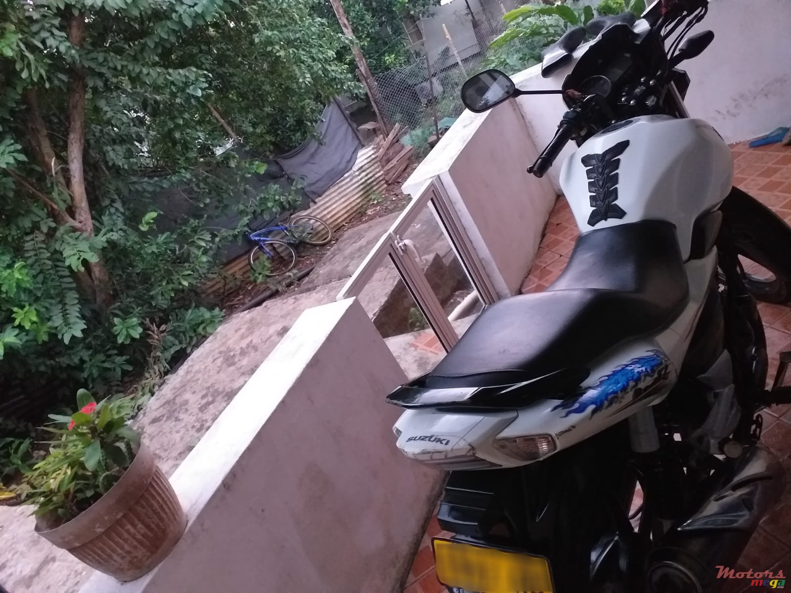 2016' Suzuki photo #4