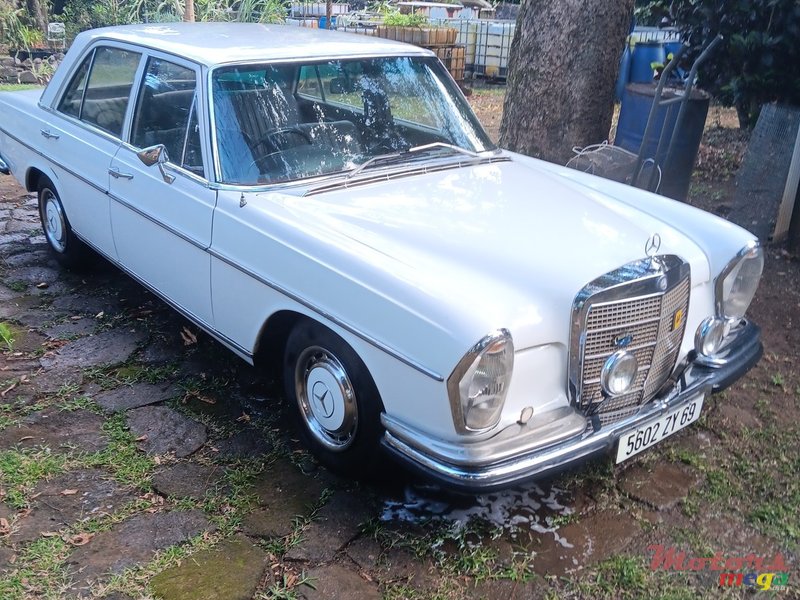 1970' Mercedes-Benz S 280 photo #2