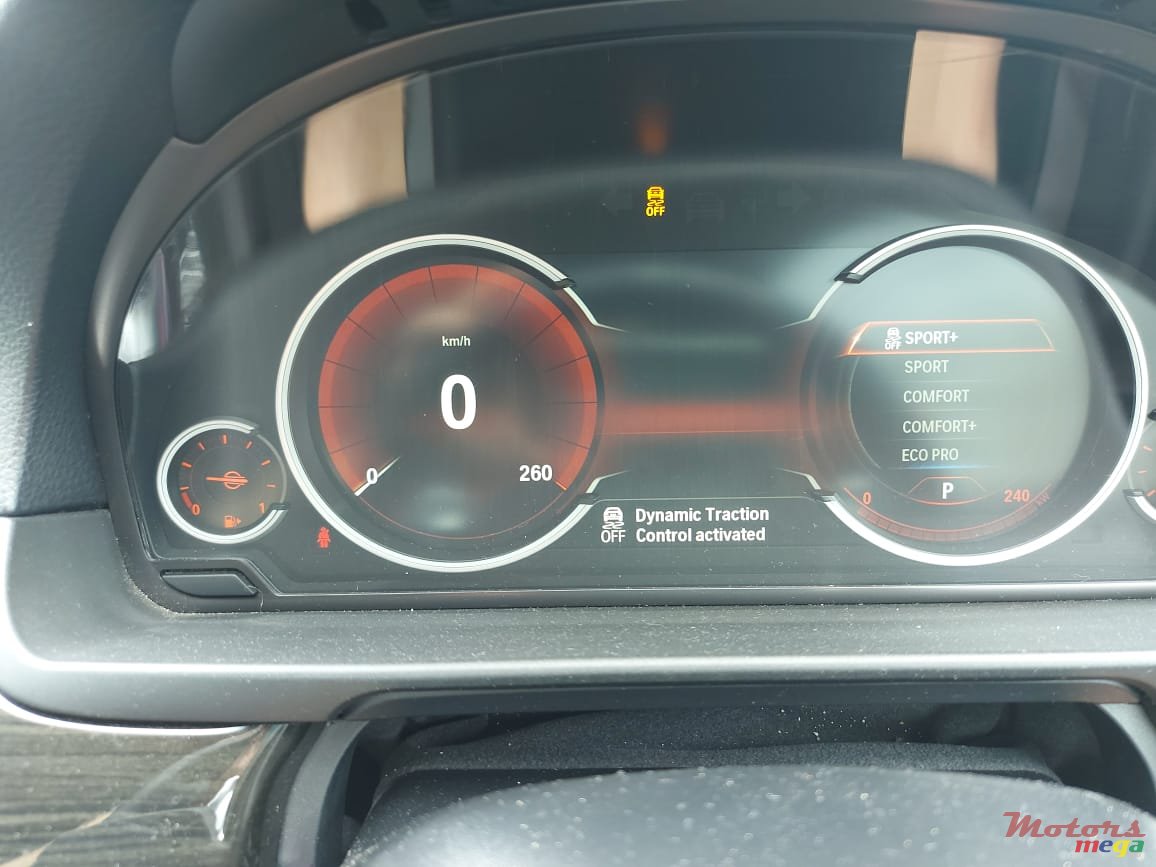 2014' BMW 528 photo #7