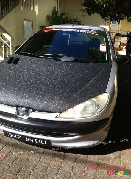 2000' Peugeot photo #7