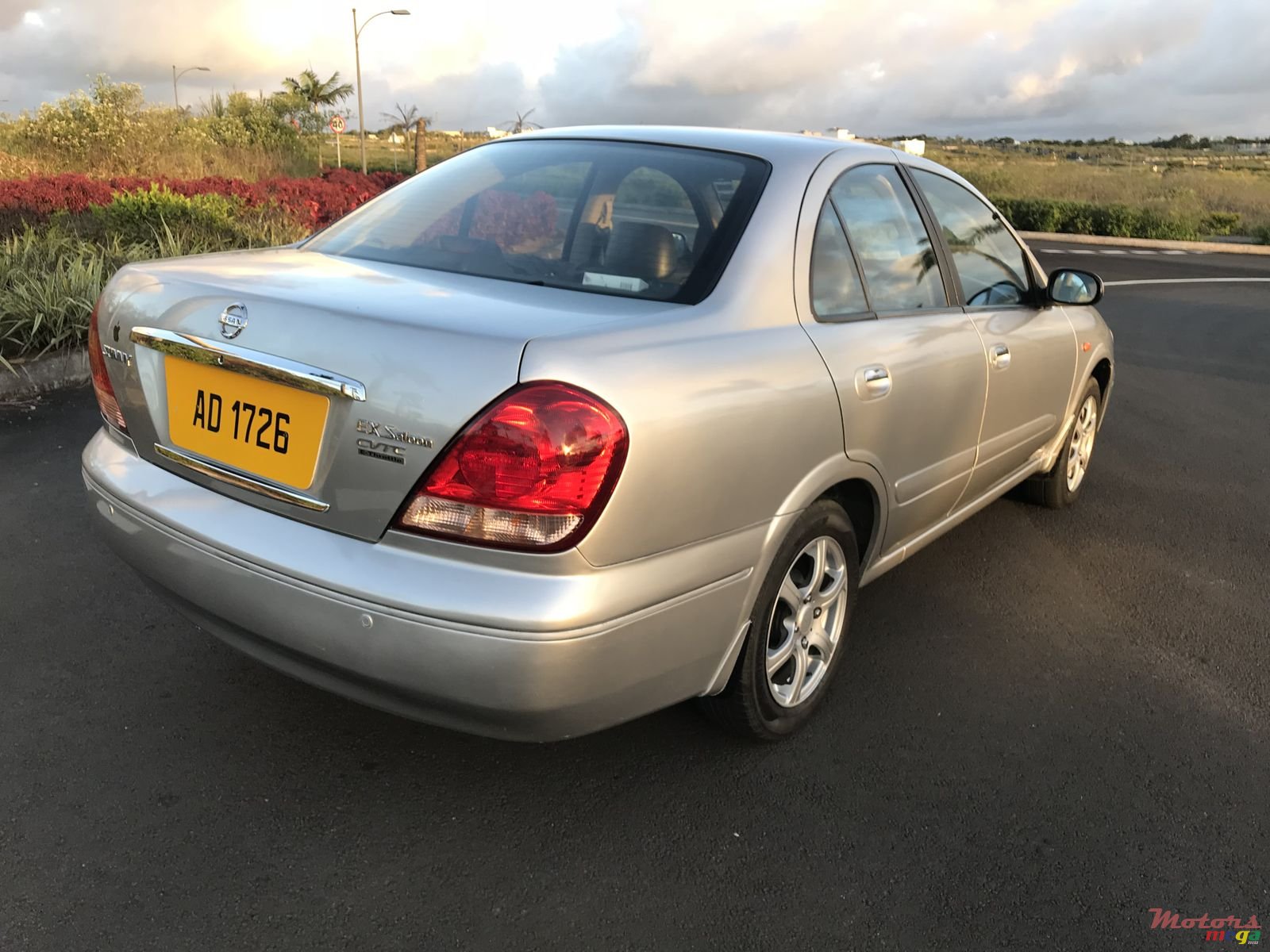 2005' Nissan Sunny photo #4