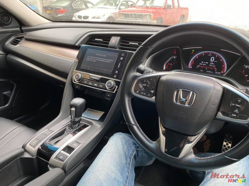 2018' Honda Civic photo #5