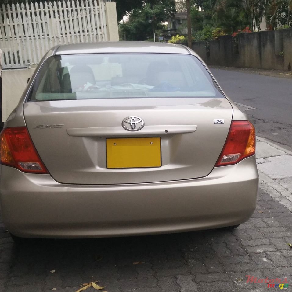 2008' Toyota Axio photo #2