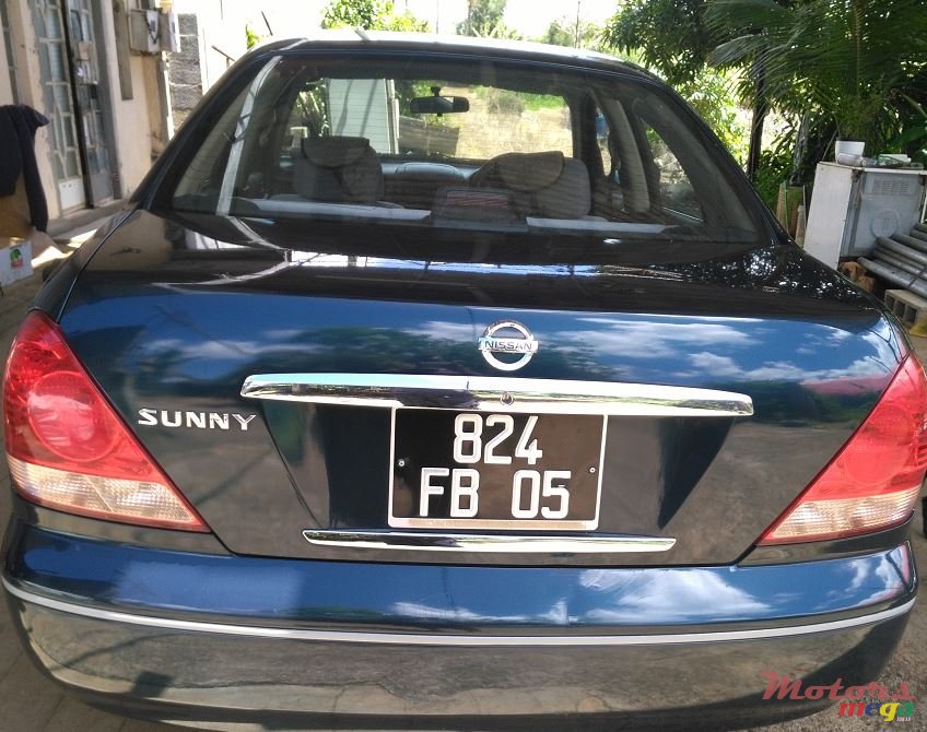 2005' Nissan Sunny photo #2