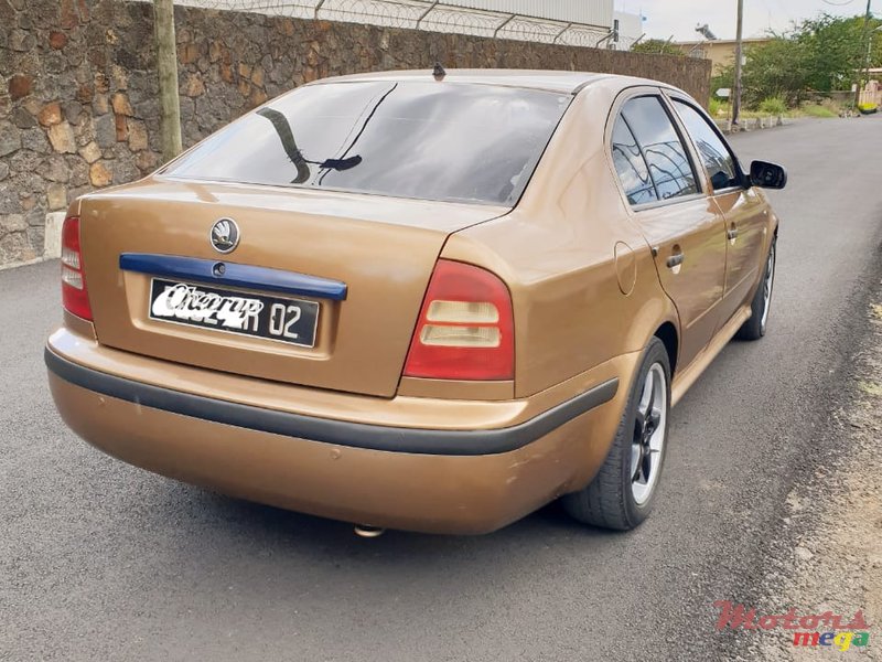 2002' Skoda Octavia Volkswagen photo #3