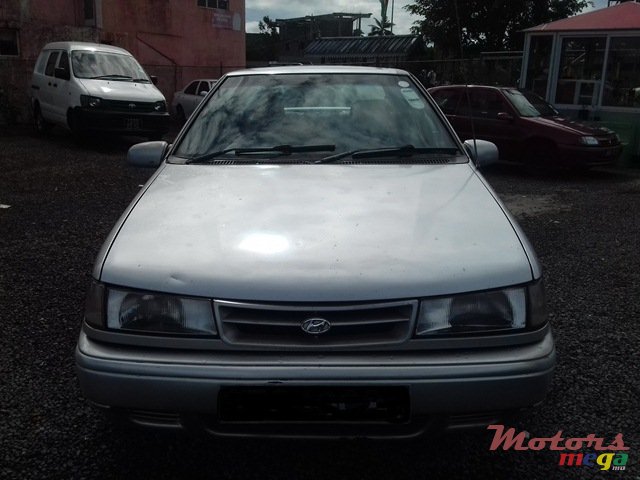 1994' Hyundai Excel photo #1