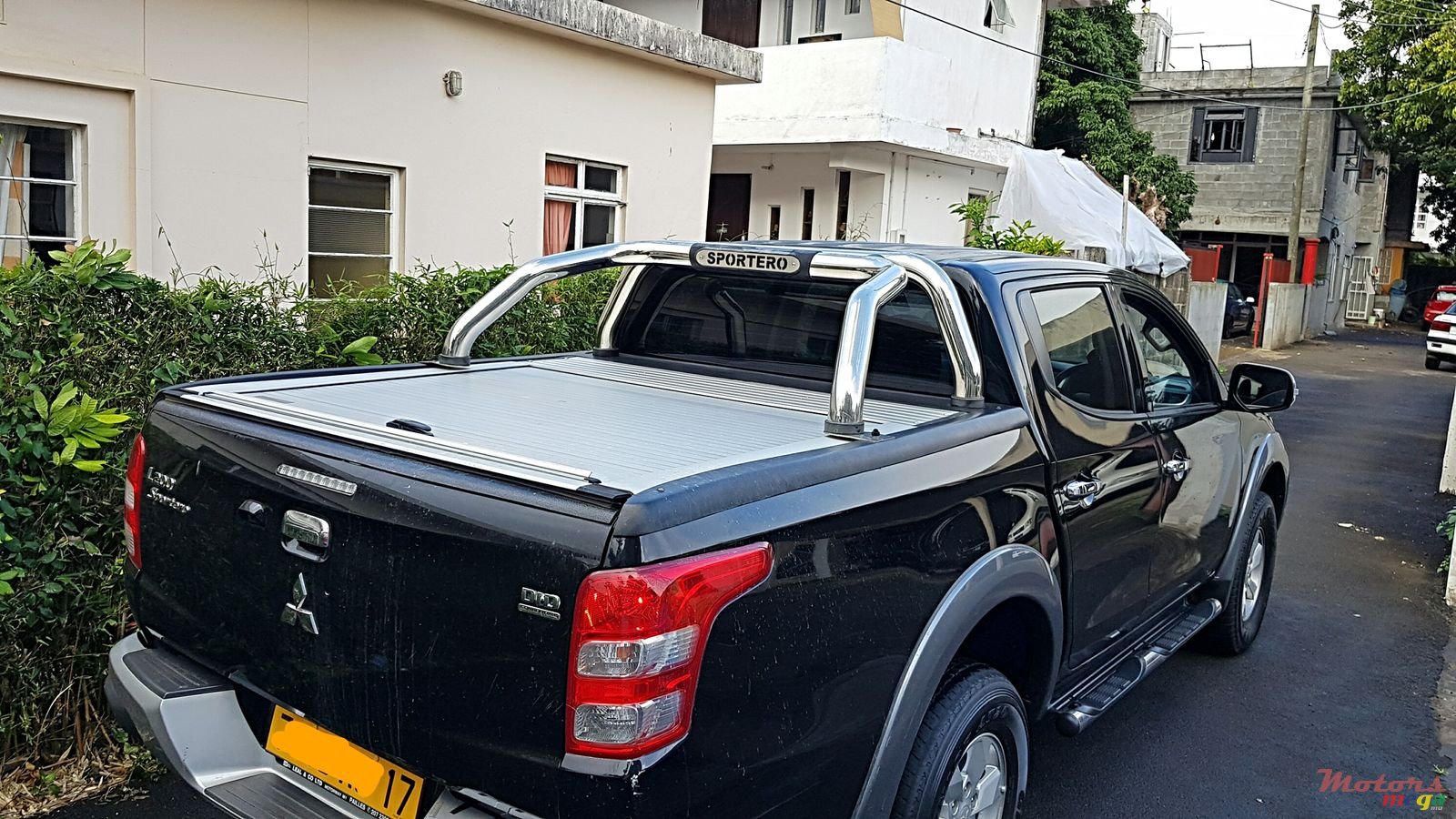 2017' Mitsubishi Automatic sportero 4*4 photo #2