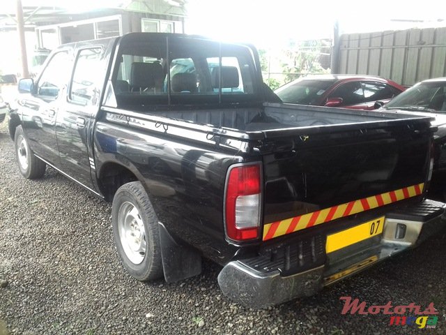 2007' Nissan Navara 2*4 photo #5