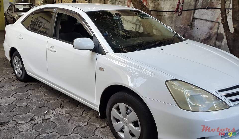 2003' Toyota photo #2