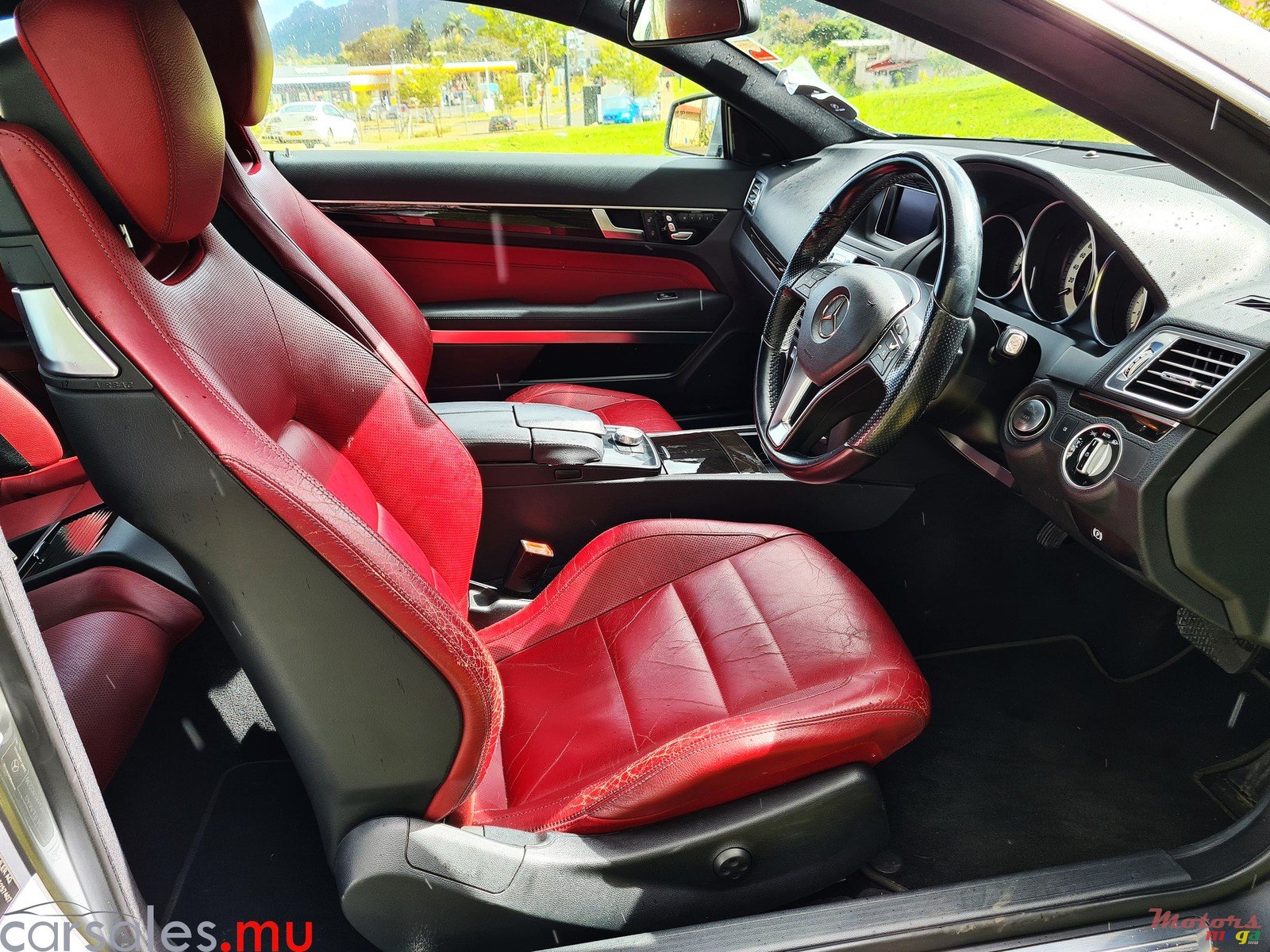 2014' Mercedes-Benz E-Class photo #5