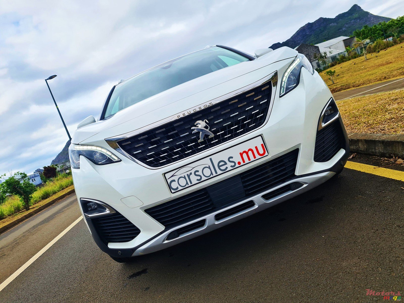 2018' Peugeot 3008 photo #1