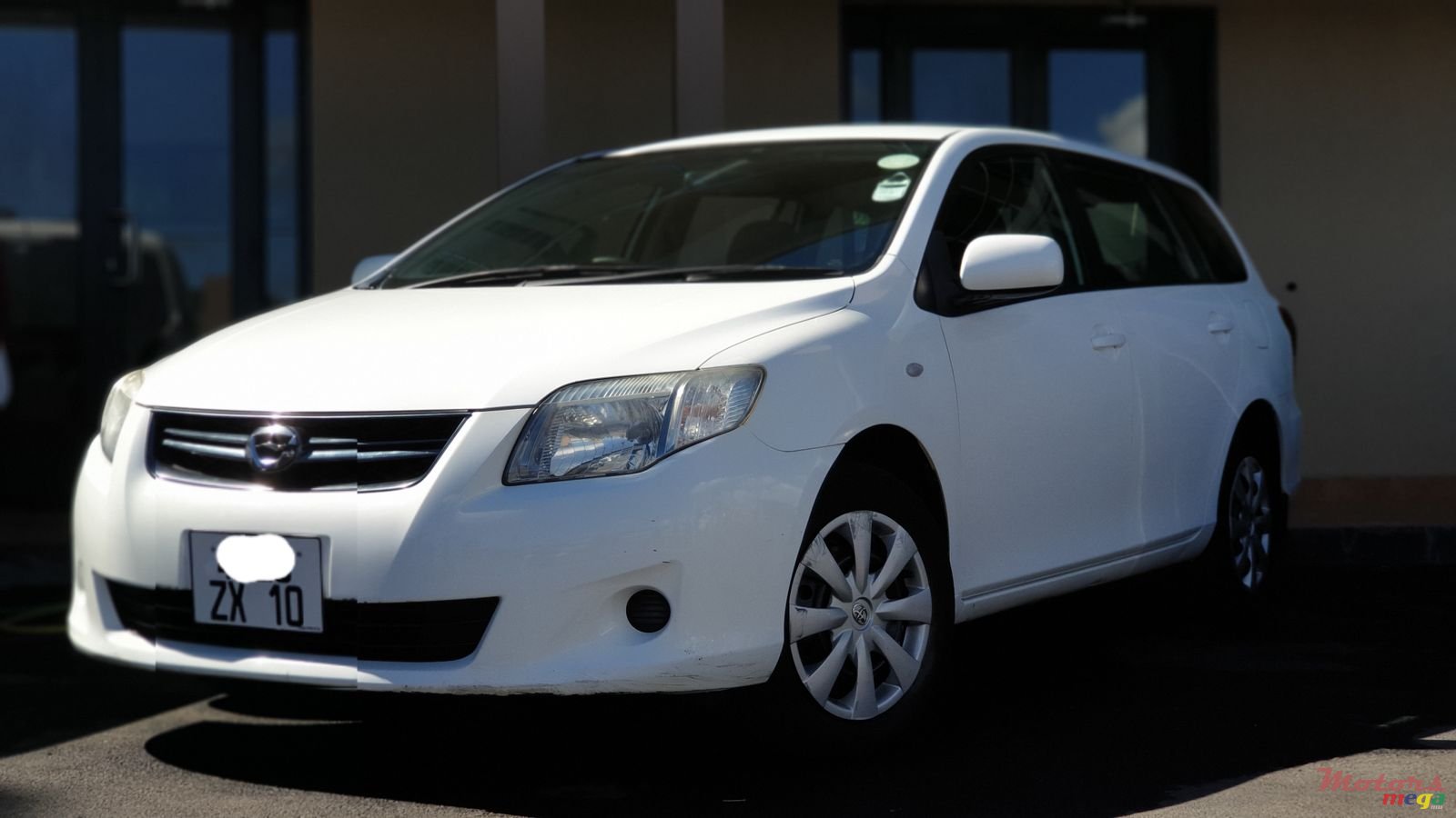 2010' Toyota Fielder photo #1