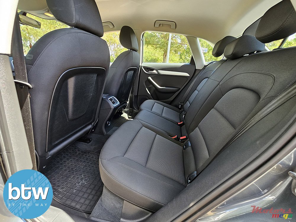 2017' Audi Q3 photo #6