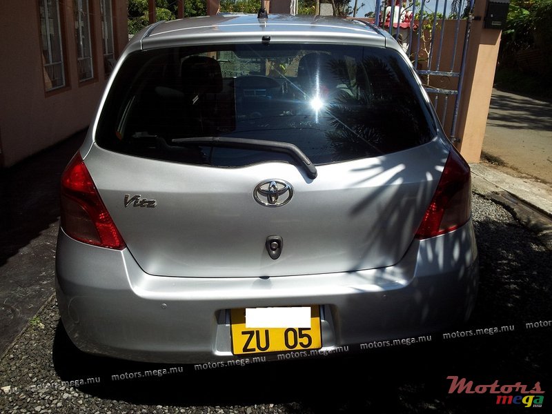 2005' Toyota photo #4