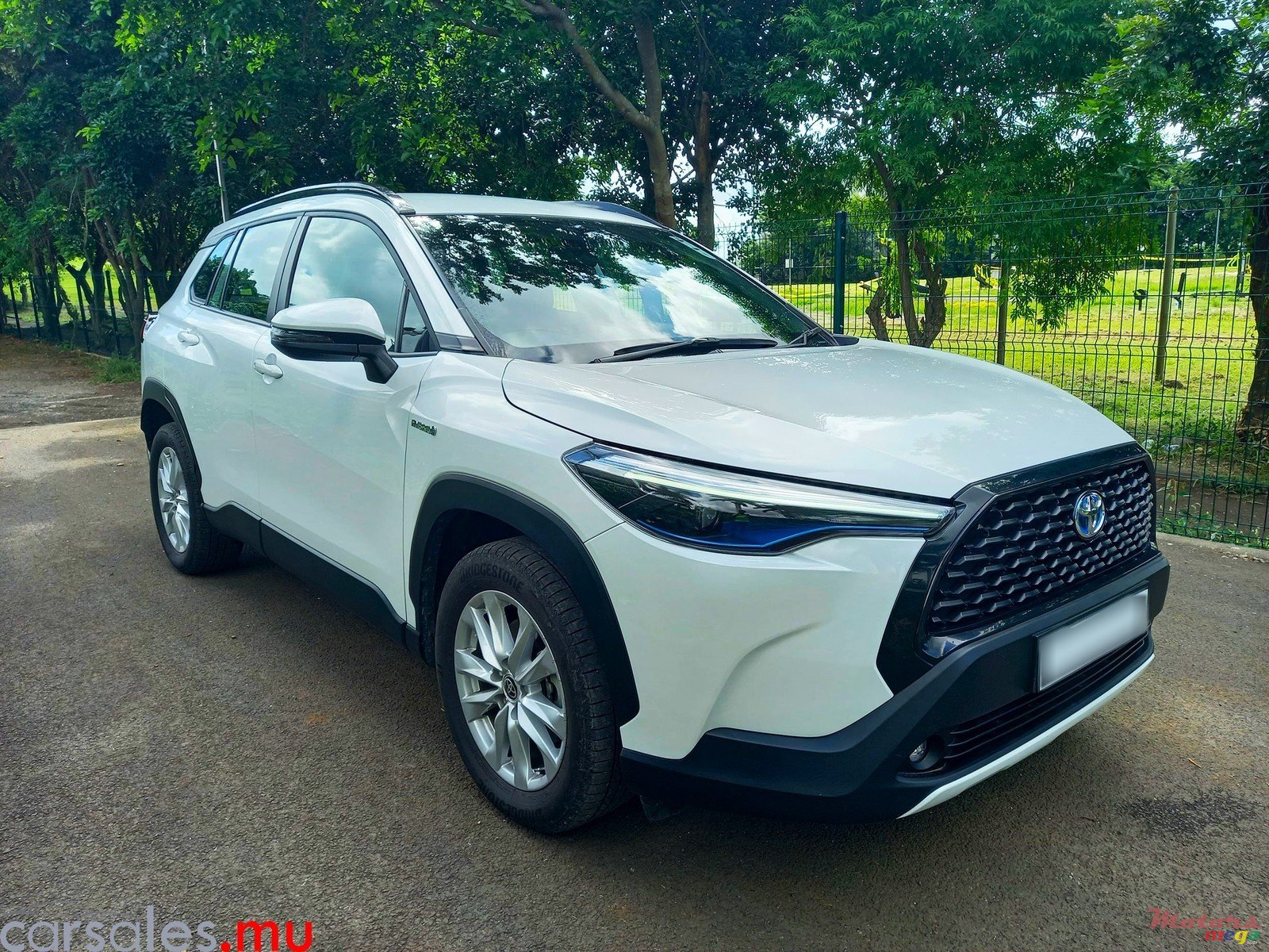 2024' Toyota Corolla Cross 1.8 photo #2