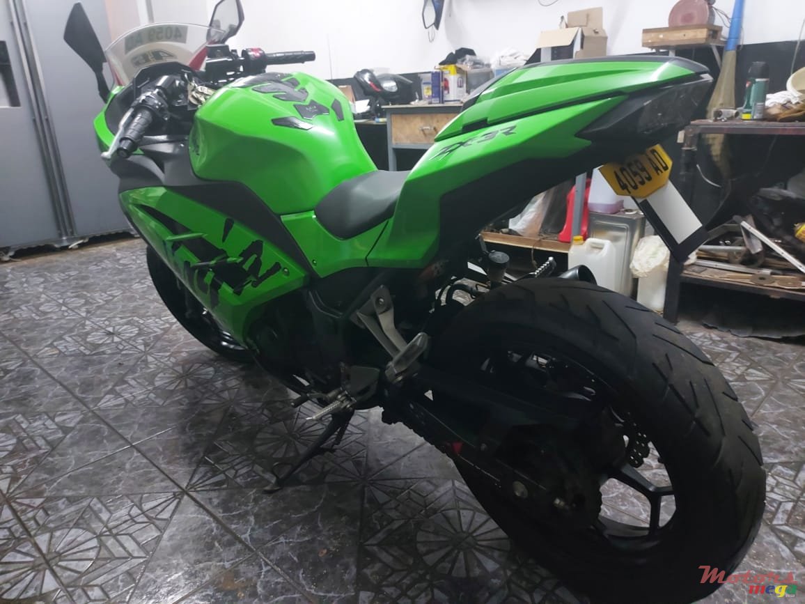 2018' Kawasaki ER300A photo #4