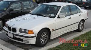 1994' BMW 3 Series Sedan photo #1