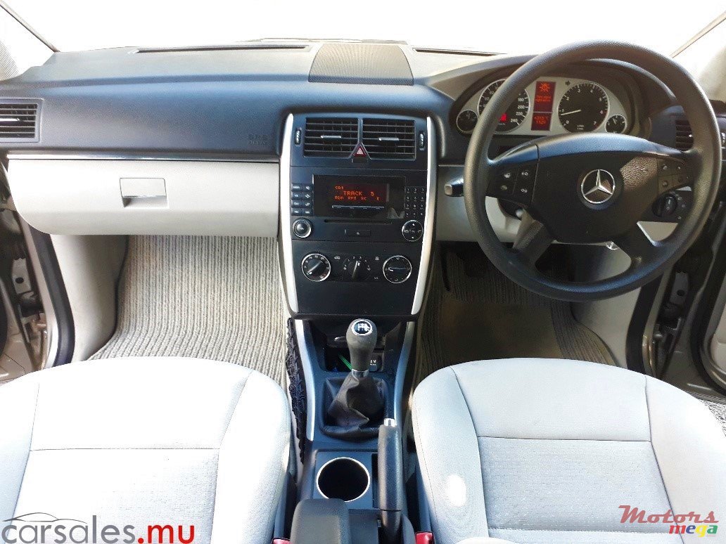 2006' Mercedes-Benz B 150 photo #5