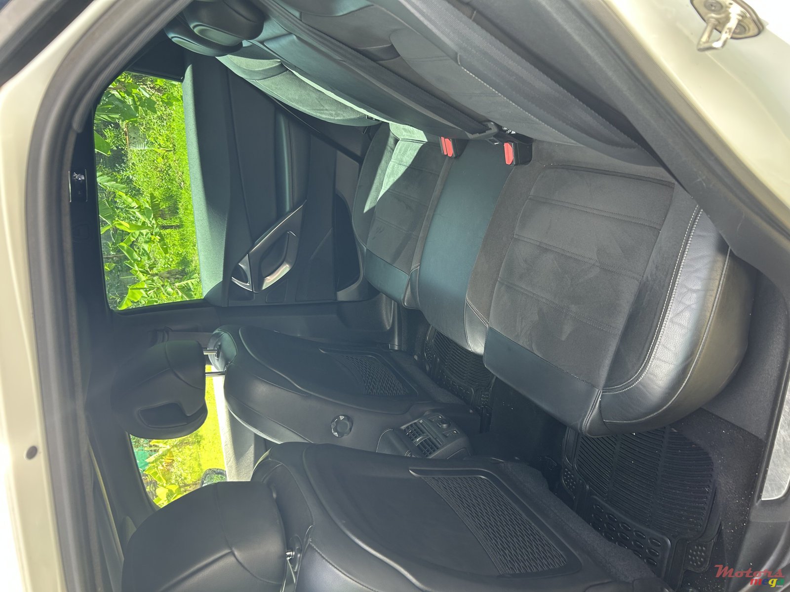 2015' DS Automobiles photo #2